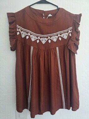 Lascana NWT Rust and White  beautiful embroidered Blouse
